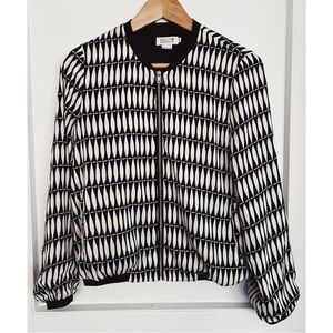 Women’s Molly Bracken Lightweight, Bomber Style Jacket in Black and White Size S
